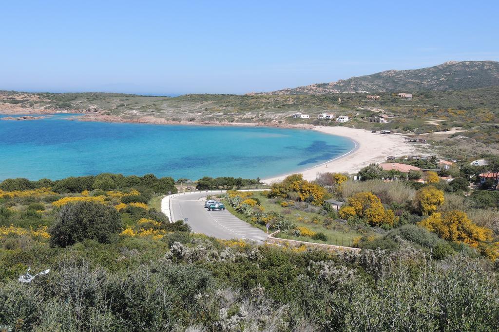 Borgo Spiaggia Vista Mare Isola Rossa Zewnętrze zdjęcie