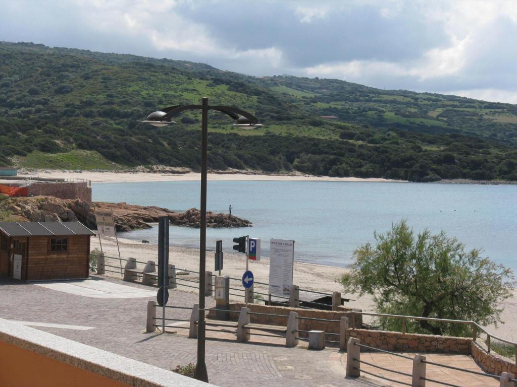 Borgo Spiaggia Vista Mare Isola Rossa Zewnętrze zdjęcie