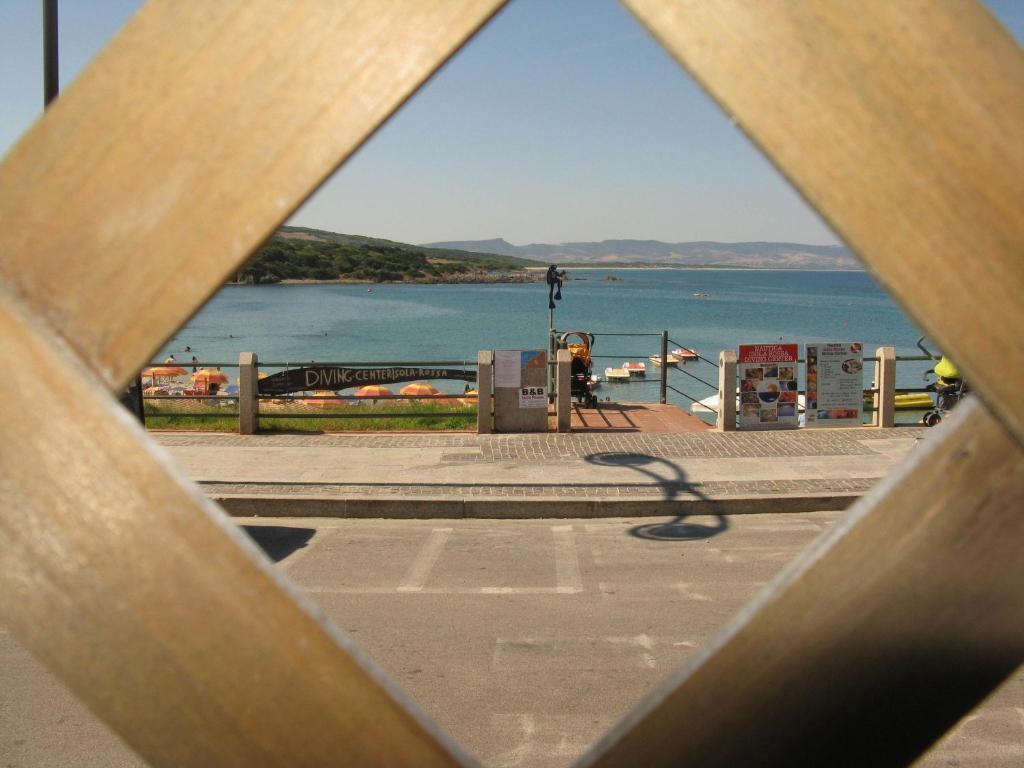 Borgo Spiaggia Vista Mare Isola Rossa Pokój zdjęcie